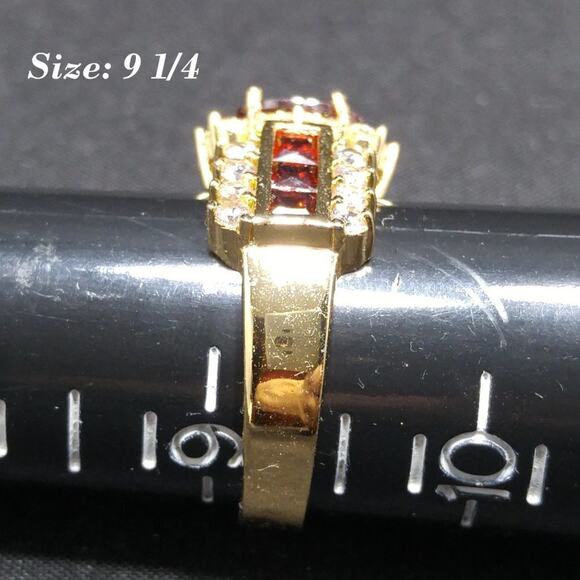 Vintage Red Rhinestone Fashion Statement Ring, US Size 9 1/4 - Picture 4 of 5